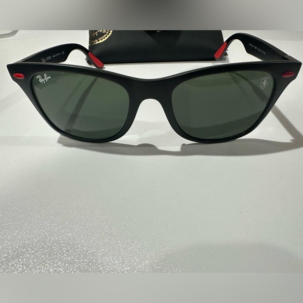 Ray-Ban Matte Black RB4195M SCUDERIA FERRARI Collection BRAND NEW - Picture 2 of 4